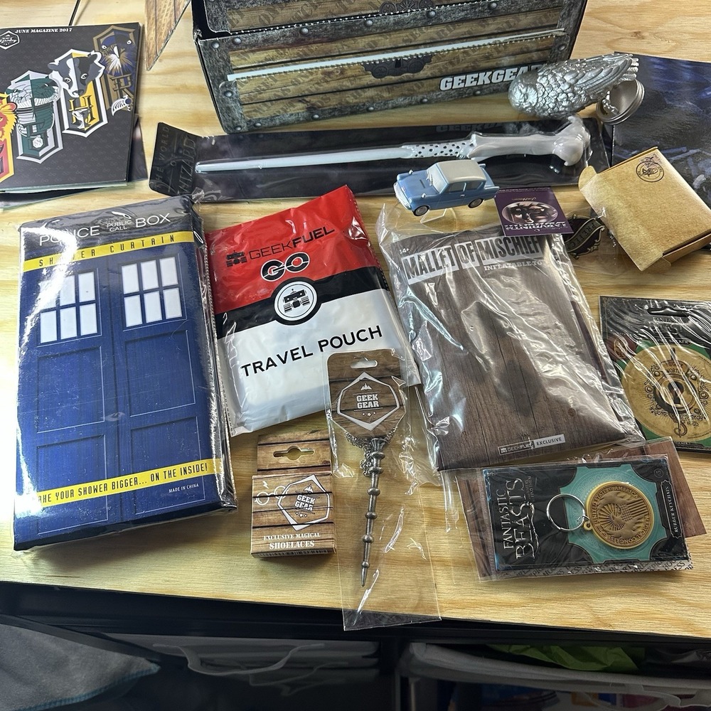 Geek Gear Wizarding World Subscription Box Lot – Doctor Who,‎ Fantastic Beasts
